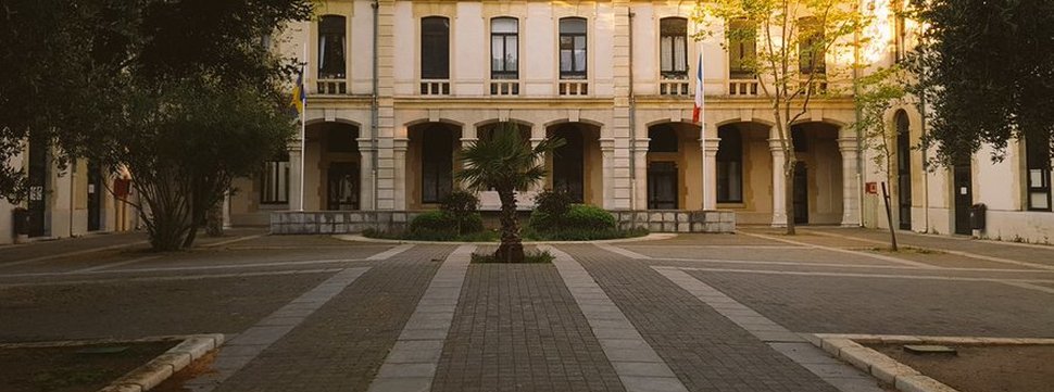 Collège Nicolas-Claude Fabri de Peiresc, 31 Boulevard de Strasbourg